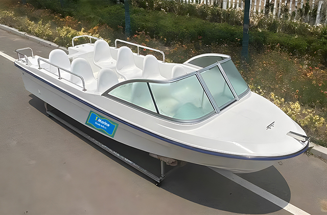 8 passenger speed boat