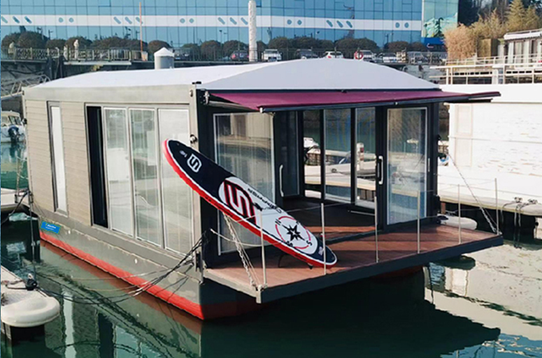 House Boat Showcase