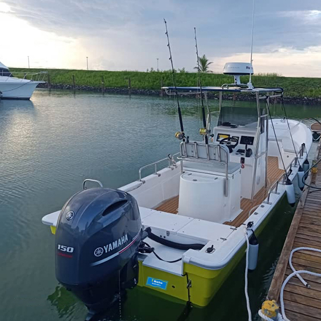 25 Foot7.6Meters Panga Style Fishing Boat For 10 People